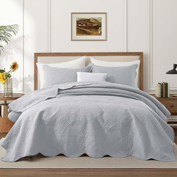 IR Imperial Rooms 10 Pack Twin Quilt Bedding Set (68" x 86") - Bulk Wholesale for Hotels, Guest Bedroom & Airbnbs - Lightweight Microfiber Reversible Floral Embossed Quilts Bedspreads (Silver)