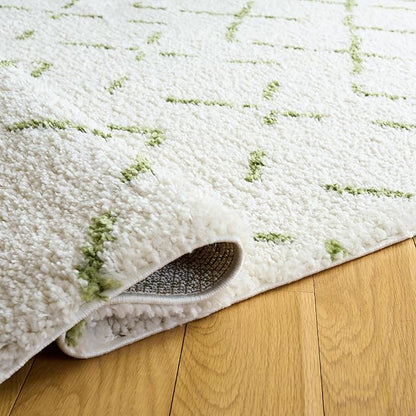 SAFAVIEH Arizona Shag Collection Area Rug - 5'1" x 7'6", Ivory & Green, Moroccan Boho Design, Non-Shedding & Easy to Clean, Ideal for Living Room, Bedroom, Dining Space (ASG743Y)