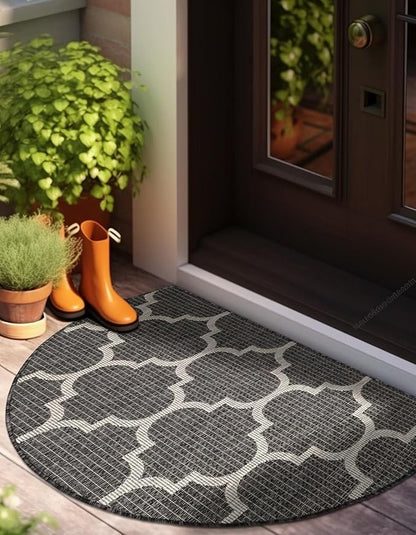 Unique Loom Outdoor Trellis Collection Area Rug (2' 7" x 4' 1" Hearth Black/Ivory)