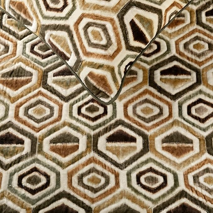 The HomeCentric Beige Bed Runner, CA King Size 86"x18" Decorative Bed Runner with Matching Pillow Cover, Beige Velvet Bed Scarf in Quilted - Hex Element