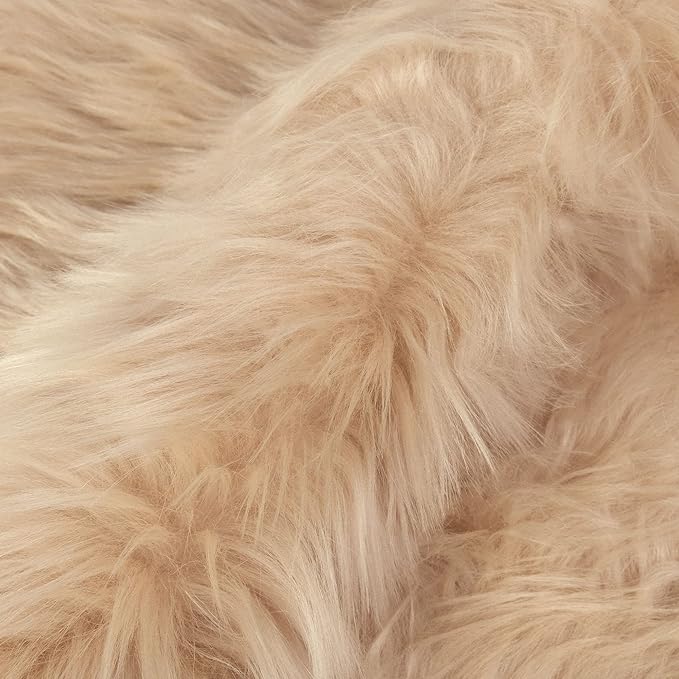 uxcell Heart Shaped Rugs for Bedroom,Small Aesthetic Carpet Girls,Cute Shaggy Floor Mirror Mat,Pastel Furry Throw Rug 2.3ftx3ft, Khaki