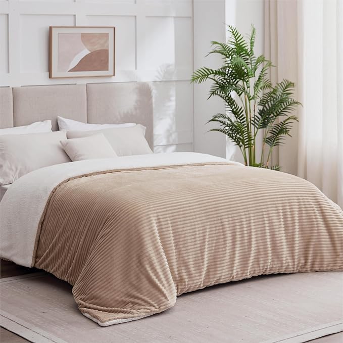 Sherpa Twin Blanket for Bed - Soft Cozy Fleece, Warm for Winter, Reversible for Sofa, Khaki, 60 x 80 Inches