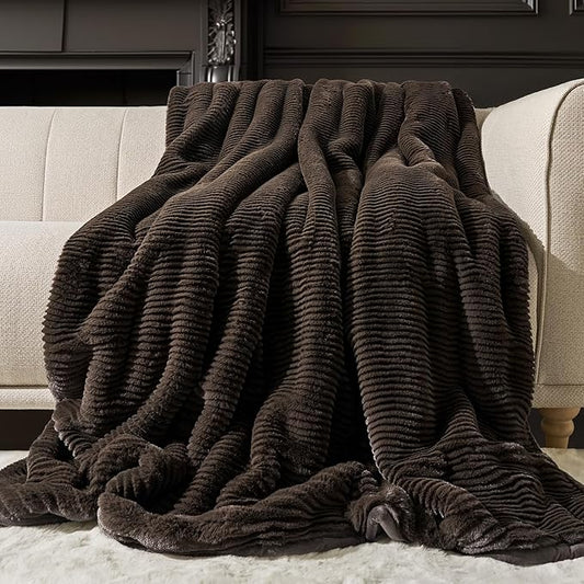 EVERGRACEHOME Ultra Soft Faux Fur Throw Blanket for Couch, Luxury Sculpted Texture Faux Rabbit Fur Blanket for Bed, Fluffy Thick Plush Warm Fuzzy Throw, 920GSM (Dark Brown, 60''x80'')