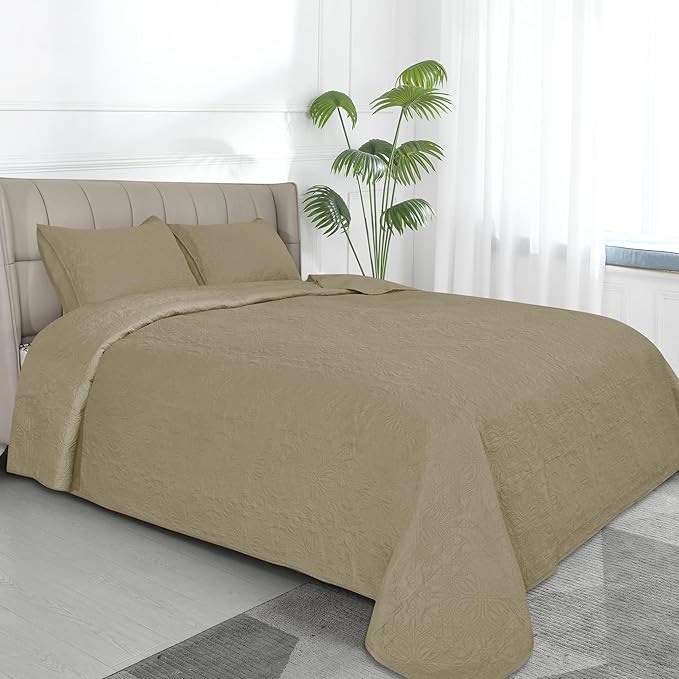 Easy-Going Twin Size Reversible Quilt Set with 1 Quilt and 1 Pillow Sham, Soft Bed Quilt Cover, Water Resistant Lightweight Microfiber Bedspread, Stain Resistant, Damask-Beige/Beige