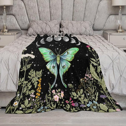 Moth Floral Flannel Blanket, Gothic Witchy Moon Phase Botanical Vintage Wildflower Plantsprint Soft Warm Fuzzy Throw Blanket for Couch Sofa Office Bed, 40"x50"