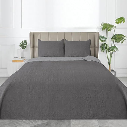 Easy-Going Twin Size Reversible Quilt Set with 1 Quilt and 1 Pillow Sham, Soft Bed Quilt Cover, Water Resistant Lightweight Microfiber Bedspread, Stain Resistant, Damask-Gray/Light Gray