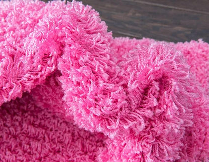 Unique Loom Solid Shag Collection Area Rug (4' 1" x 6' 1" Rectangle, Taffy Pink)