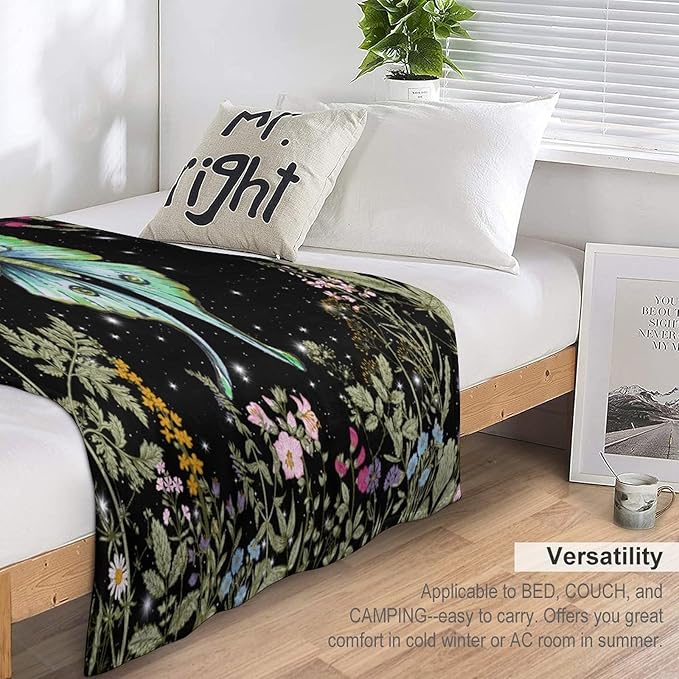 Moth Floral Flannel Blanket, Gothic Witchy Moon Phase Botanical Vintage Wildflower Plantsprint Soft Warm Fuzzy Throw Blanket for Couch Sofa Office Bed, 30"x40"