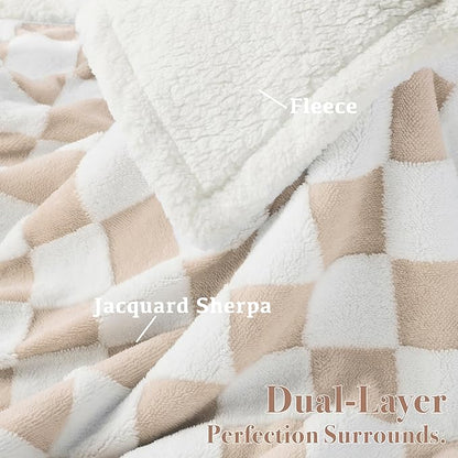 Checkered Dog Blanket, Beige Khaki Jacquard Sherpa Blankets for Small Dog and Cats, Cute Aesthetic Style Fluffy Fleece Pets Blanket for Couch Protection Washable, 40"x50"
