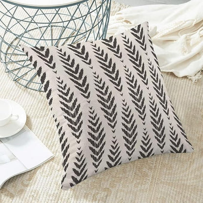Boho Pillow Covers 22 x 22 Inch Pack of 2, Black and White Bohemian Ethnic Herringbone Pattern Decorative Throw Pillow Covers Vintage Linen Farmhouse Outdoor Pillowcase for Bedroom Home Sofa Decor
