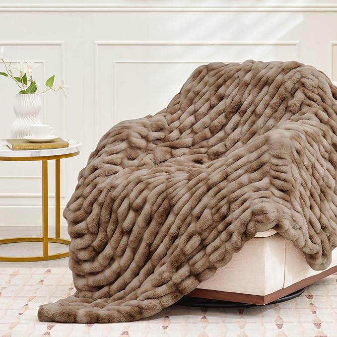Ultra Soft Luxury Faux Fur Throw Blanket for Counch,Fuzzy Fluffy Plush Warm Cozy Elegant Wrinkled Blanket for Sofa Bedroom Living Room,（50"x60",Tie-dye Coffee）