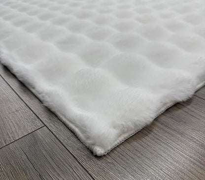 GLORY RUGS Area Rugs Bubble Soft Faux Rabbit Fur Rug 5x7 Polar White Plush Carpet Shag Cozy Fluffy Rug Non Slip Rugs, Machine Washable Shaggy Area Rug Bedroom Living Room and Dining Room.