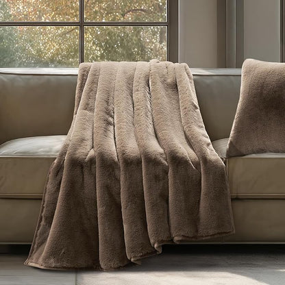 EVERGRACEHOME Ultra Soft Luxury Fluffy Mink Faux Fur Throw Blanket, Thick Warm Fall Winter Blankets for Bed, Couch, Cozy Plush Reversible Blanket for Chair, Sofa (Natural Tan, 50"x60")