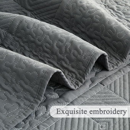 EVENHUG Floral Embroidered Quilt Set King Size 3 Piece Bedding Set Reversible Farmhouse Bedspread Coverlet with 2 Pillow Shams Lightweight Soft Bed Cover for All Season(106"X 96",Grey)
