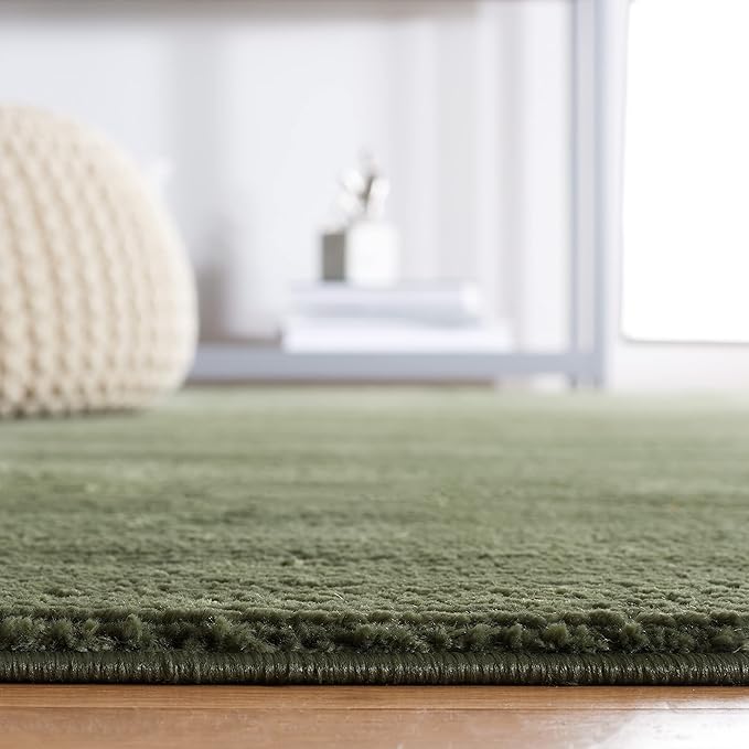 SAFAVIEH Revive Collection Area Rug - 10' Square, Green, Non-Shedding & Easy Cleaning, Ideal for Living Room, Bedroom, Dining Space (REV102Y)