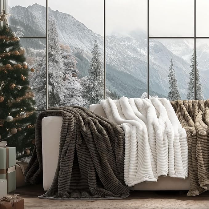 EVERGRACEHOME Ultra Soft Faux Fur Throw Blanket for Couch, Luxury Sculpted Texture Faux Rabbit Fur Blanket for Bed, Fluffy Thick Plush Warm Fuzzy Throw, 920GSM (Natural Tan, 50''x60'')