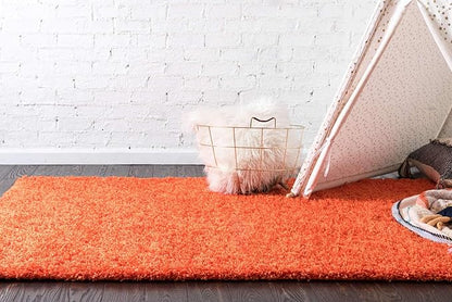 Unique Loom Solid Shag Collection Area Rug (2' 2" x 3' 1" Rectangle, Tiger Orange)