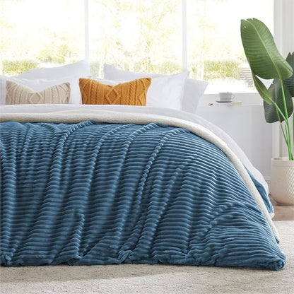 Sherpa Blankets King Size - Fleece King Size Blanket for Bed, Soft and Warm Throw Blanket for Winter, 108" x 90", Washed Blue