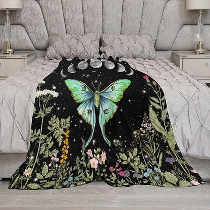 Moth Floral Flannel Blanket, Gothic Witchy Moon Phase Botanical Vintage Wildflower Plantsprint Soft Warm Fuzzy Throw Blanket for Couch Sofa Office Bed, 60"x80"