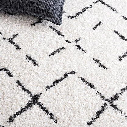 SAFAVIEH Arizona Shag Collection Area Rug - 6'7" x 9'2", Ivory & Black, Moroccan Boho Design, Non-Shedding & Easy to Clean, Ideal for Living Room, Bedroom, Dining Space (ASG743Z)
