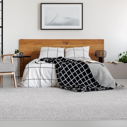 LUXE WEAVERS Solid Machine Woven White Dark Gray 5x7 Area Rug, Indoor Stain-Resistant Carpet