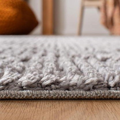 SAFAVIEH Marrakesh Collection Area Rug - 5' Square, Grey, Moroccan Boho Tribal Tassel Design, Non-Shedding & Easy Care, Ideal for High Traffic Areas in Living Room, Bedroom (MRK517F)