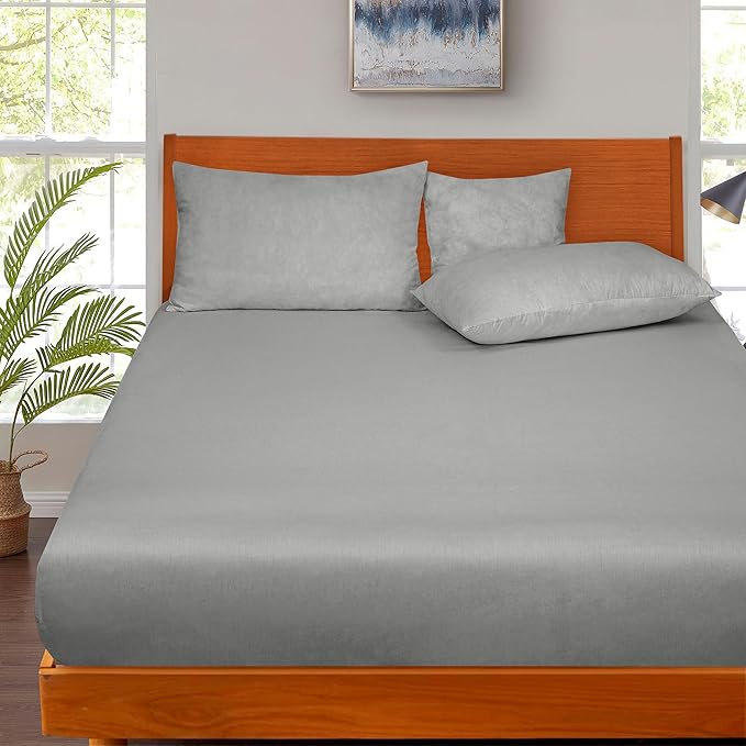 ROYALE LINENS 300 Thread Count 100% Long Staple Combed Cotton Fitted Sheet California King - Super Soft Deep Pocket Bottom Sheet - Fitted Sheets Only - Elastic Sheets (Cal King, Silver)