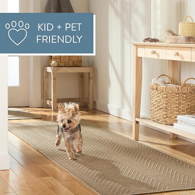 TOWN & COUNTRY BASICS Pax Herringbone Textured Solid Everwash® Washable Area Rug, Low Pile, Non-Slip Backing, Easy Clean Pet & Family Friendly Rug, Brown, 2'11"x4'11"