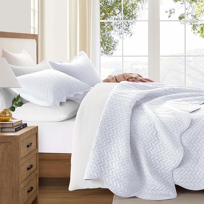 IR Imperial Rooms Twin Quilt Bedding Set Size (68” x 86”) + 1 Pillow Shams (20” x 26” + 2”) - 2 Pcs All Season Lightweight Reversible Microfiber Coverlet Embossed Quilt Bedspread (White)