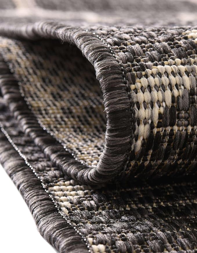 Unique Loom Outdoor Trellis Collection Area Rug (2' 7" x 4' 1" Hearth Black/Ivory)
