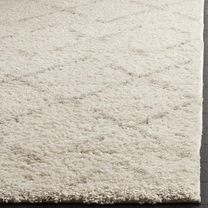 SAFAVIEH Arizona Shag Collection Area Rug - 3'2" x 5', Ivory & Beige, Moroccan Boho Design, Non-Shedding & Easy to Clean, Ideal for Living Room, Bedroom, Dining Space (ASG743A)