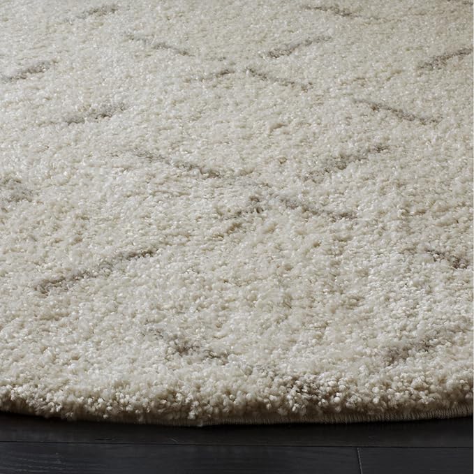 SAFAVIEH Arizona Shag Collection Area Rug - 3'2" x 5', Ivory & Beige, Moroccan Boho Design, Non-Shedding & Easy to Clean, Ideal for Living Room, Bedroom, Dining Space (ASG743A)