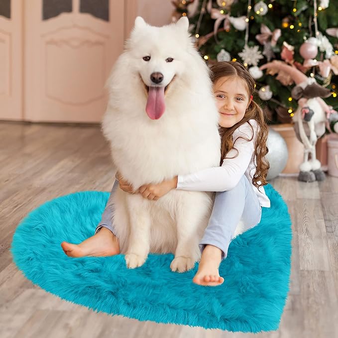 uxcell Heart Shaped Rugs for Bedroom,Small Aesthetic Carpet Girls,Cute Shaggy Floor Mirror Mat,Pastel Furry Throw Rug 2.3ftx3ft, Blue