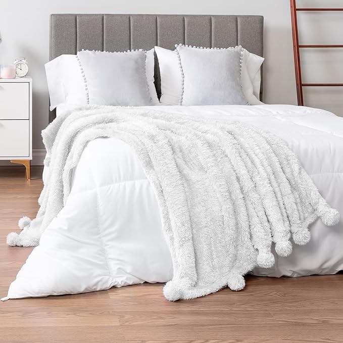 Pavilia Sherpa Throw Blanket - Warm Plush Fuzzy Pom Pom Blanket for Couch, Soft Cozy Fluffy, White, 50x60