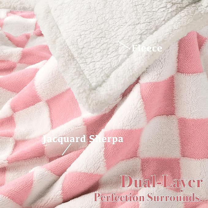 Checkered Dog Blanket, Pink Jacquard Sherpa Blankets for Small Dog and Cats, Cute Girly Women Aesthetic Style Fluffy Fleece Pets Blanket for Couch Protection Washable, 30"x40"