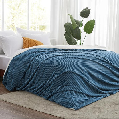 Sherpa Blankets Queen Size - Fleece Queen Blanket for Bed, Soft and Warm Throw Blanket for Winter, 90" x 90", Washed Blue