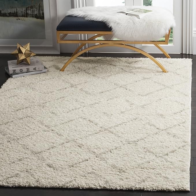 SAFAVIEH Arizona Shag Collection Area Rug - 3'2" x 5', Ivory & Beige, Moroccan Boho Design, Non-Shedding & Easy to Clean, Ideal for Living Room, Bedroom, Dining Space (ASG743A)