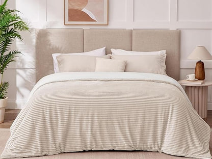 Sherpa Blankets Queen Size - Fleece Queen Blanket for Bed, Soft and Warm Throw Blanket for Winter, 90" x 90", Cream