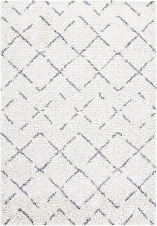 SAFAVIEH Area Rug 4x6 - Arizona Shag Collection - Ivory & Grey, Moroccan Boho Design, Non-Shedding & Easy to Clean, Ideal for Living Room, Bedroom, Dining Space (ASG743F)
