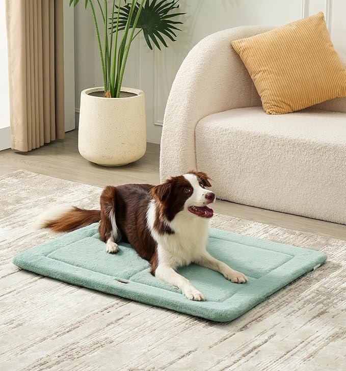 MADE 4 PETS Dog Crate Pad Bed for Large Dogs, Washable & Reversible, Anti-Slip Kennel Mat for Cozy Sleeping, Soft Fluffy Dog Bed for Indoor & Outdoor Use, 36"x27", Green