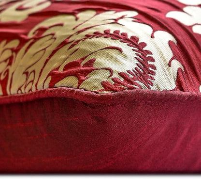 The HomeCentric Red Bed Runner for King/Queen/Twin Jacquard Decorative Bed Scarf 53"x18" Bed Runner Without Pillow Cover, Damask Bed Scarf Bedroom Décor Accent - Crimson Damask