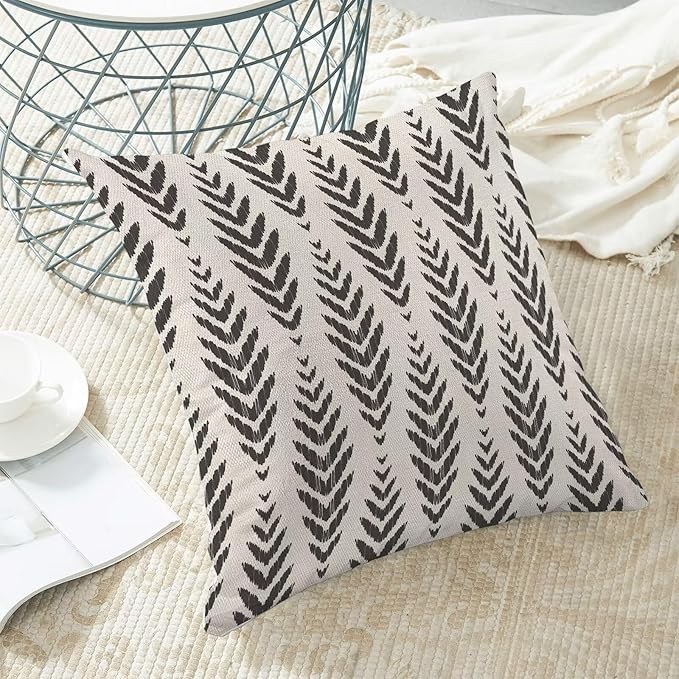 Boho Pillow Covers 16 x 16 Inch Pack of 2, Black and White Bohemian Ethnic Herringbone Pattern Decorative Throw Pillow Covers Vintage Linen Farmhouse Outdoor Pillowcase for Bedroom Home Sofa Decor