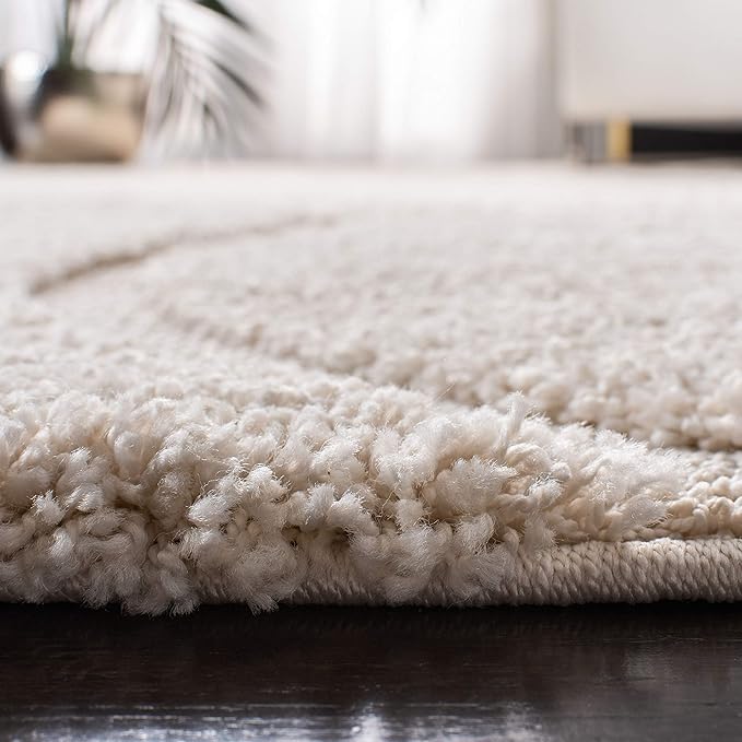 SAFAVIEH Florida Shag Collection Accent Rug - 3'3" x 5'3", Creme & Creme, Non-Shedding & Easy Care, 1.2-inch Thick Ideal for High Traffic Areas in Entryway, Living Room, Bedroom (SG471-1111)