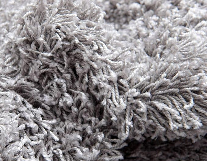 Unique Loom Solid Shag Collection Area Rug (6' 1" x 9' Rectangle, Cloud Gray)