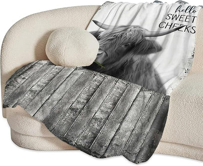 Funny Highland Cow Throw Blanket - Farm Cow Gifts & Decor, Soft Warm Cozy Fleece Blanket for Couch, Sofa, Bed - 80"x60"