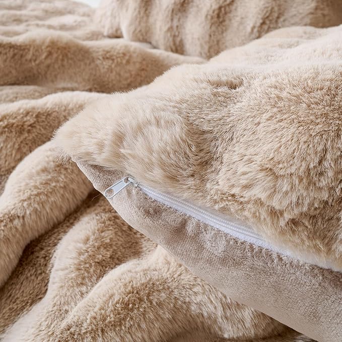 Faux Fur Decorative Throw Pillow Cover Plush Thick Bubble Pillow Covers Luxury Soft Cozy Accent Pillowcase for Spring Sofa Living Room Couch Bed (Khaki,18"x18")