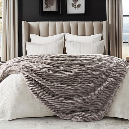 EVERGRACEHOME Ultra Soft Faux Fur Throw Blanket for Couch, Luxury Sculpted Texture Faux Rabbit Fur Blanket for Bed, Fluffy Thick Plush Warm Fuzzy Throw, 920GSM (Taupe, 50''x60'')