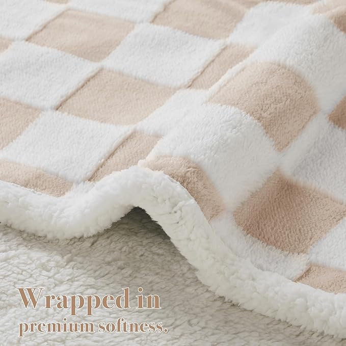 Checkered Dog Blanket, Beige Khaki Jacquard Sherpa Blankets for Small Dog and Cats, Cute Aesthetic Style Fluffy Fleece Pets Blanket for Couch Protection Washable, 40"x50"