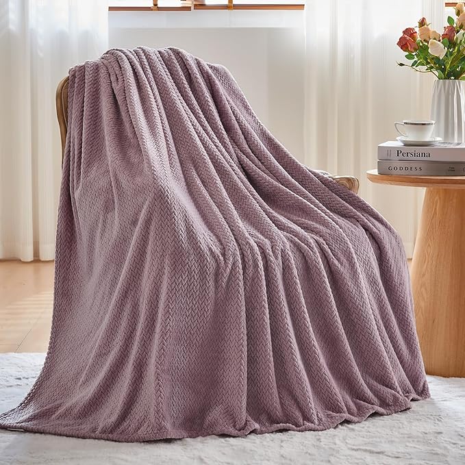 NEWCOSPLAY Super Soft Twin Blanket Light Purple Premium Silky Flannel Fleece Leaves Pattern Lightweight Bed Blanket All Season Use (Light Purple, Twin(60"x80"))