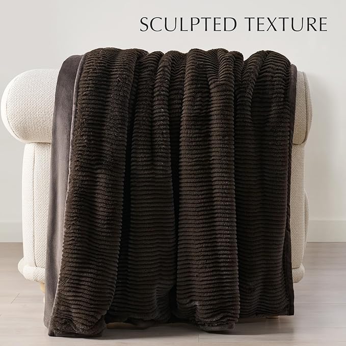 EVERGRACEHOME Ultra Soft Faux Fur Throw Blanket for Couch, Luxury Sculpted Texture Faux Rabbit Fur Blanket for Bed, Fluffy Thick Plush Warm Fuzzy Throw, 920GSM (Dark Brown, 50''x60'')